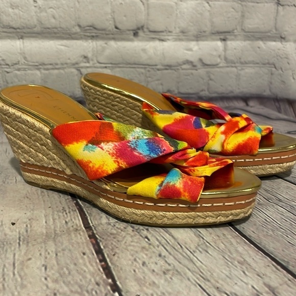 Etienne Aigner "Krista" watercolor Espadrilles Wedges NWOB Sz 6M - Picture 1 of 6
